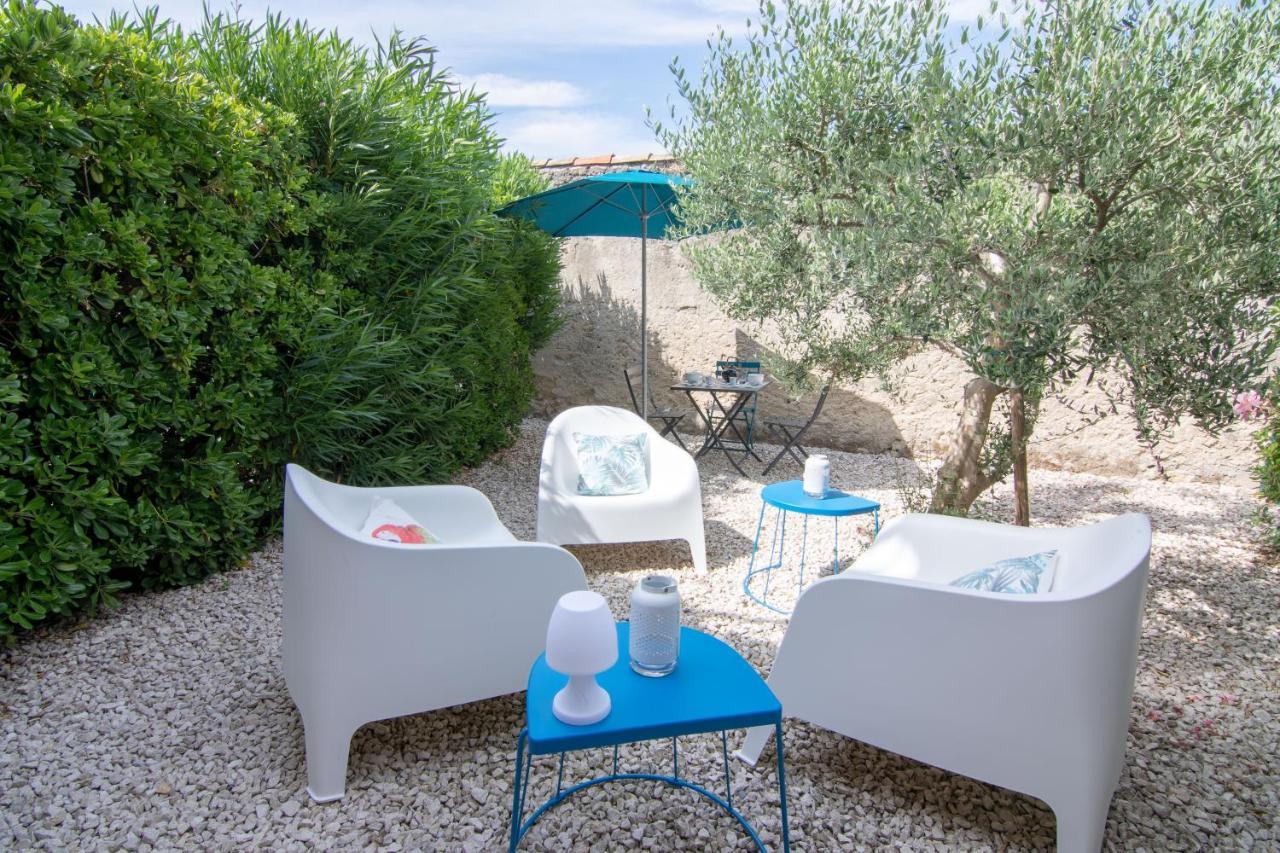 L'Isle O Jardin Apartment Bagian luar foto